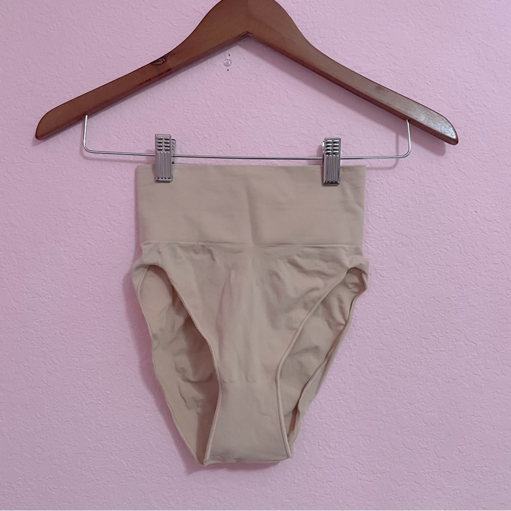 NWOT SKIMS Core Control Brief - L/XL - Picture 5 of 7
